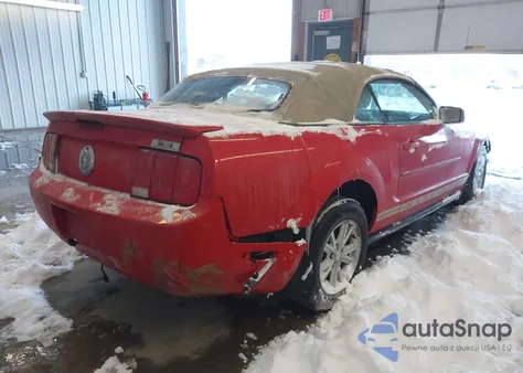 2008 Ford Mustang V6 Deluxe/V6 Premium z USA, uszkodzony, nr VIN 1ZVHT84N085200824